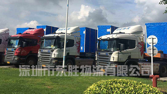 中港吨车货运公司出口香港运输；东胜物流中港吨车车队