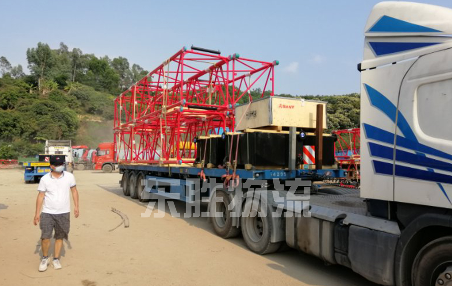 钢结构伸缩架运输到香港，钢材料伸缩架发货到香港